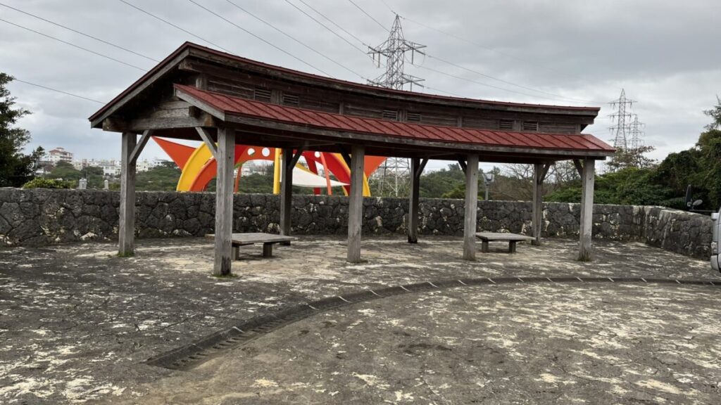 浦添大公園の休憩スペース2