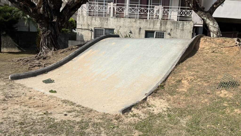 港公園 滑り台