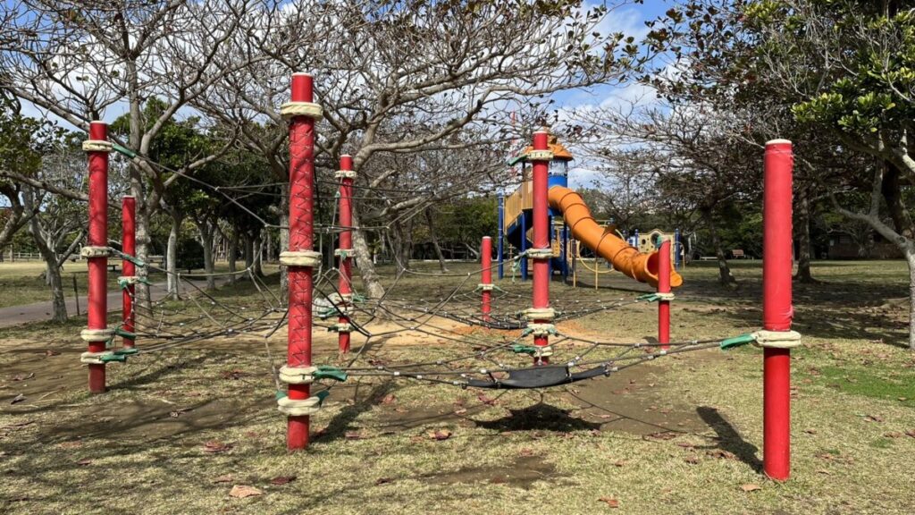 豊見城総合公園 ロープ遊具