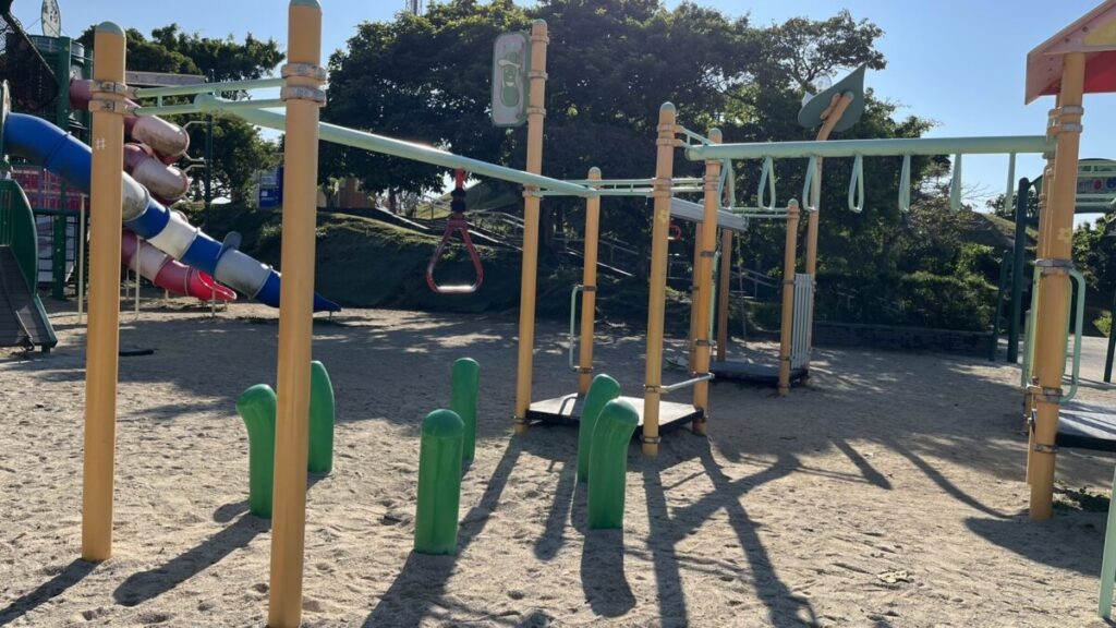 ぶら下がり遊具1